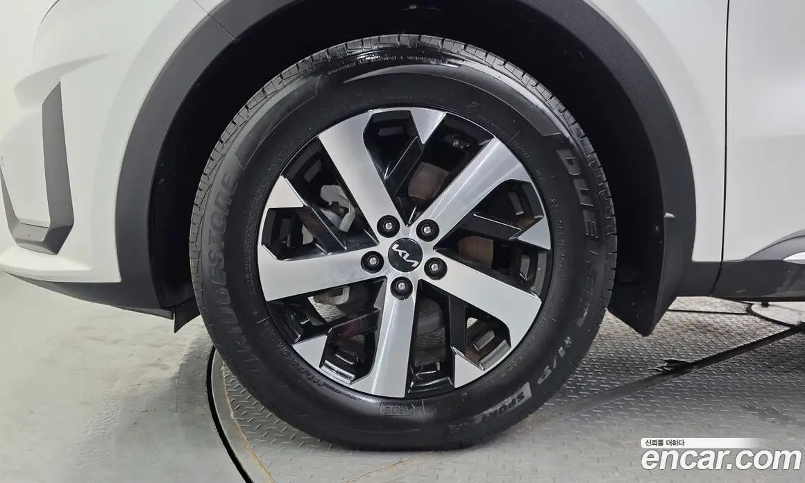 Kia Sorento 2021 2.2 автомат (гидро), фото 5 Kia Sorento 2021 2.2 автомат (гидро), фото 5