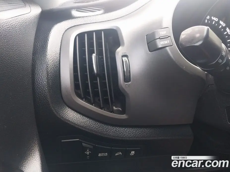 Kia Sportage 2011 2.0 автомат (гидро), фото 19