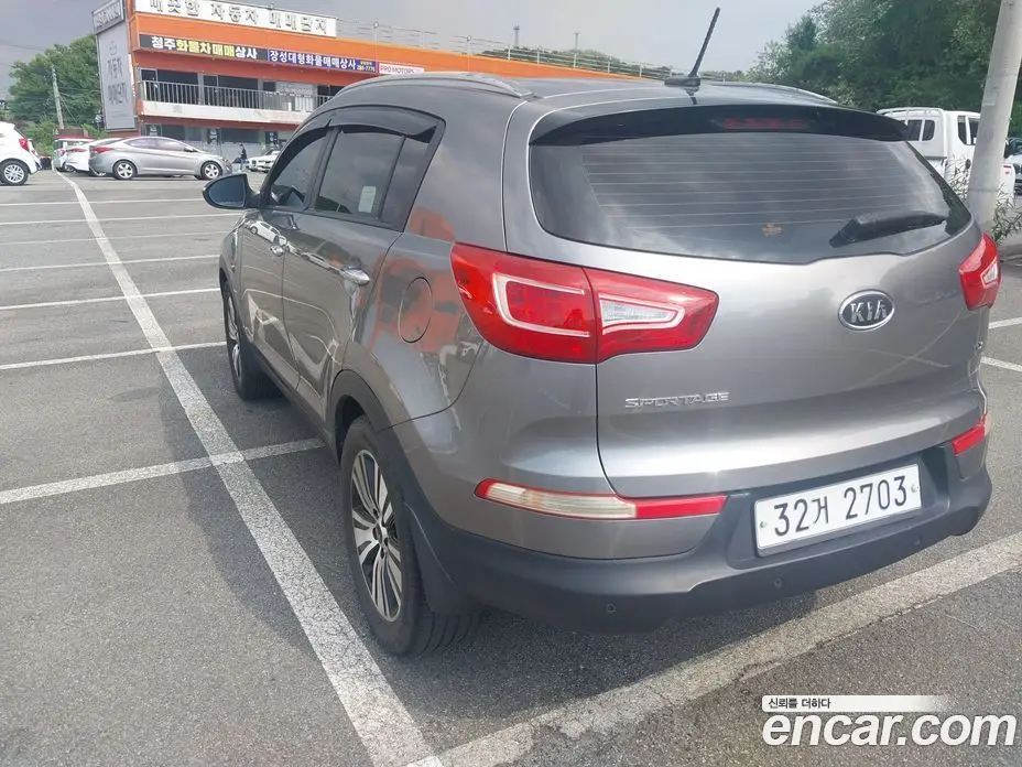 Kia Sportage 2011 2.0 автомат (гидро), фото 3