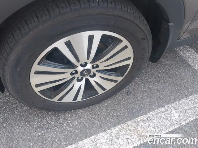 Kia Sportage 2011 2.0 автомат (гидро), миниатюра 7