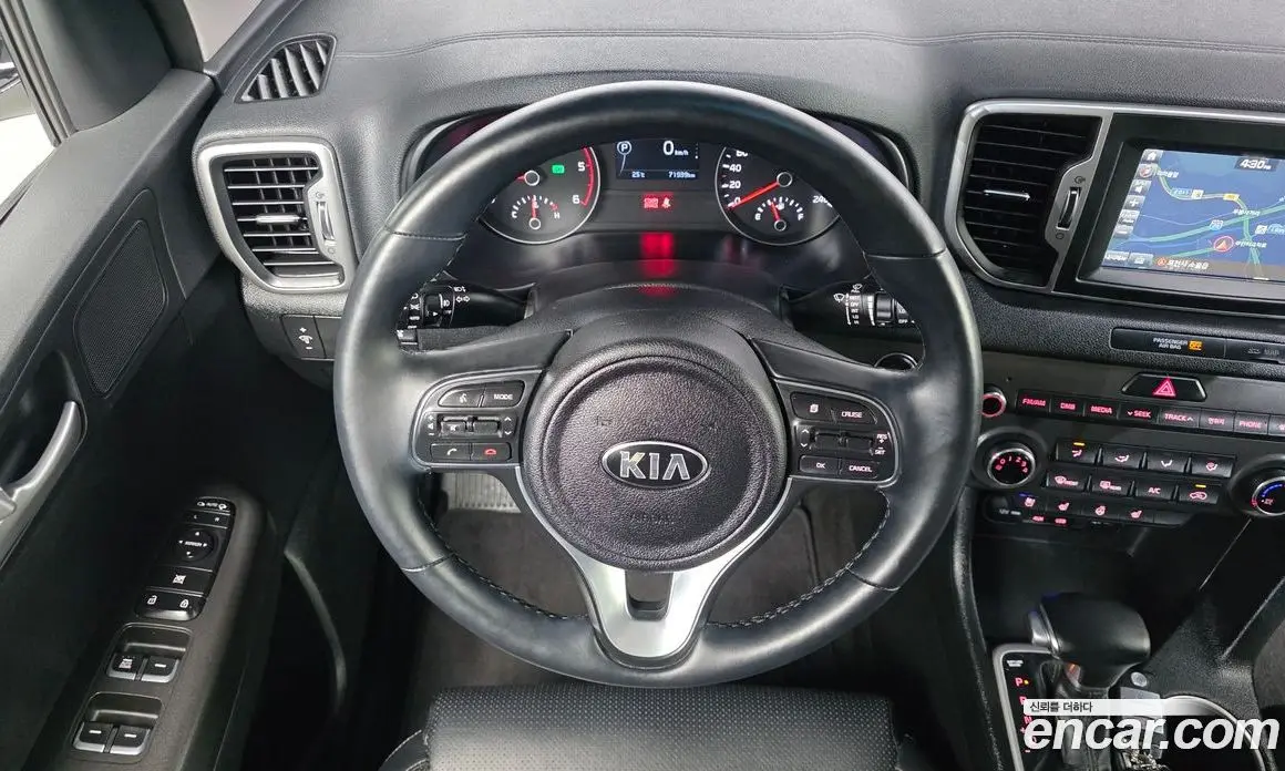 Kia Sportage 2016 2.0 автомат (гидро), фото 13