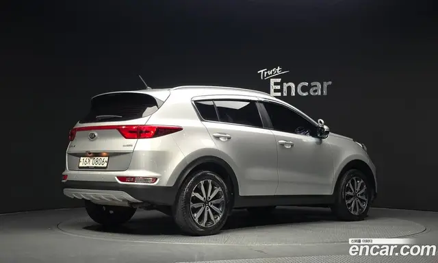 Kia Sportage 2016 2.0 автомат (гидро), миниатюра 2