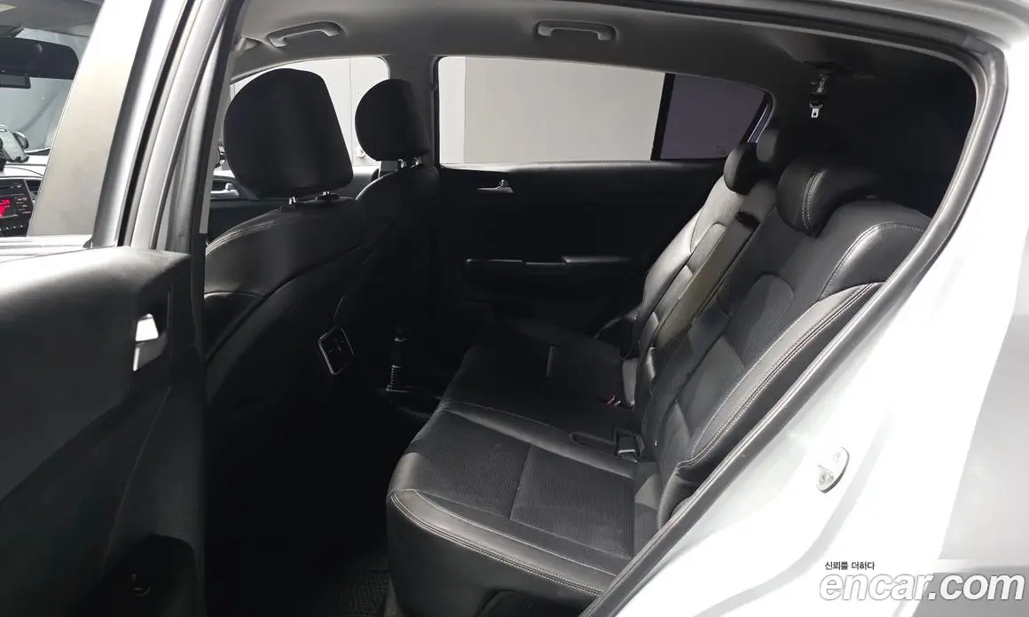 Kia Sportage 2016 2.0 автомат (гидро), фото 18