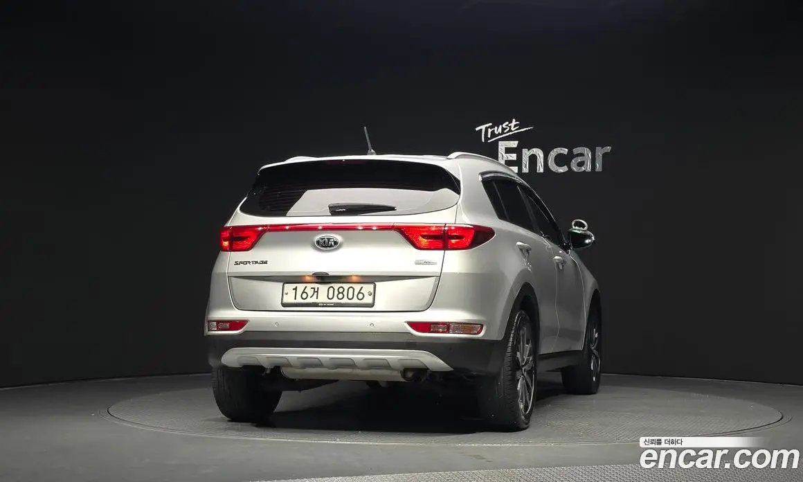 Kia Sportage 2016 2.0 автомат (гидро), фото 4