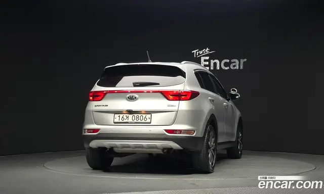 Kia Sportage 2016 2.0 автомат (гидро), миниатюра 4