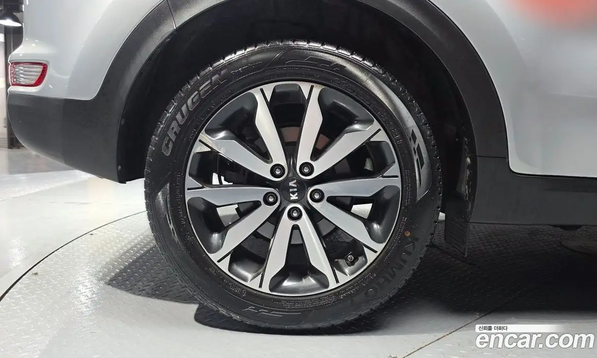 Kia Sportage 2016 2.0 автомат (гидро), фото 7