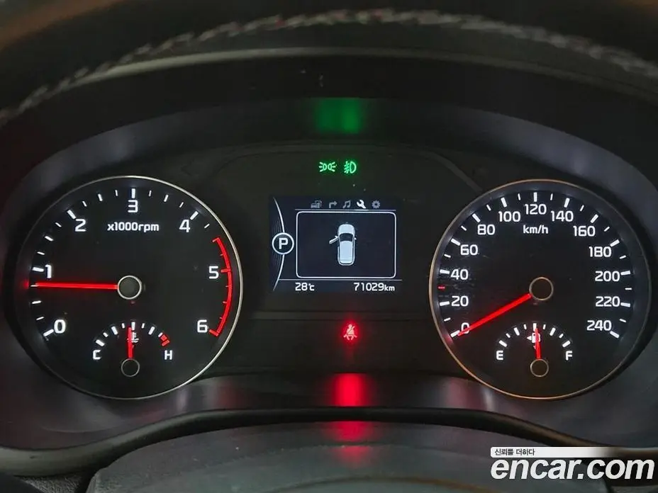 Kia Sportage 2018 2.0 автомат (гидро), фото 11