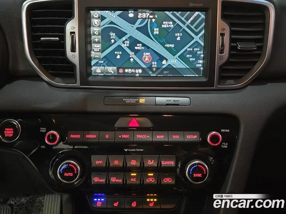 Kia Sportage 2018 2.0 автомат (гидро), фото 12