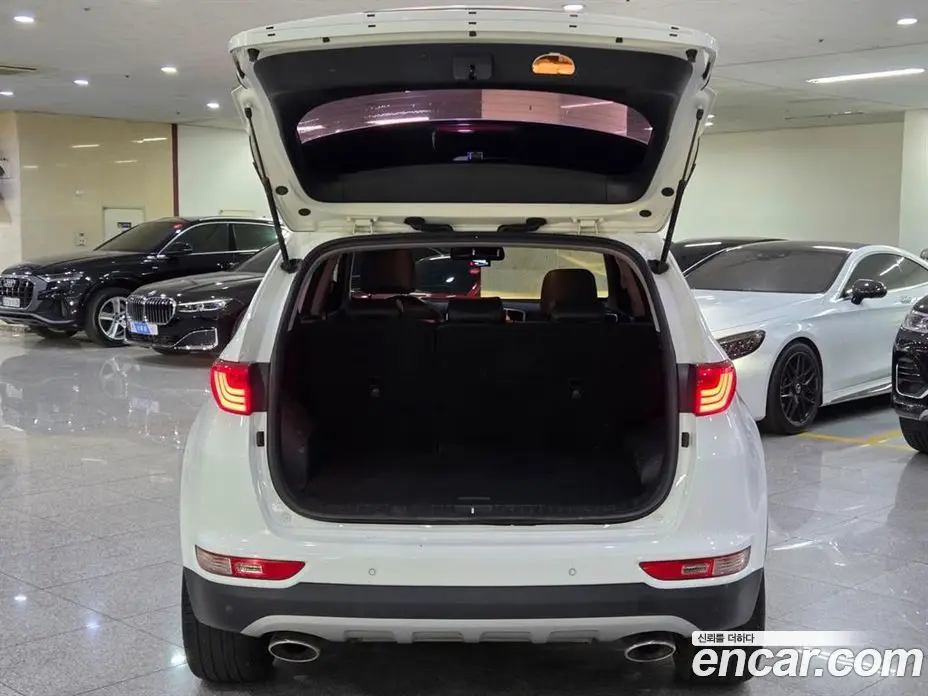 Kia Sportage 2018 2.0 автомат (гидро), фото 19