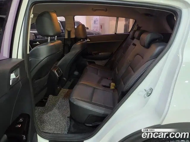 Kia Sportage 2018 2.0 автомат (гидро), миниатюра 7