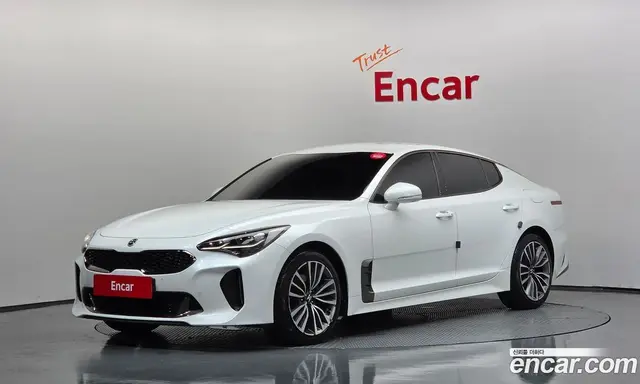 Kia Stinger, 2017, 64 415 км