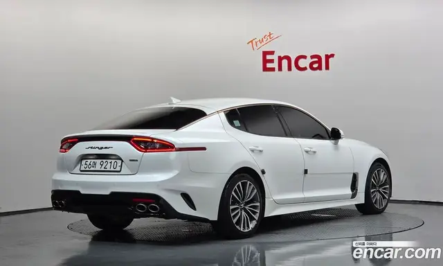 Kia Stinger 2017 2.0 автомат (гидро), миниатюра 2