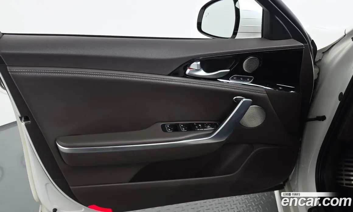 Kia Stinger 2017 2.0 автомат (гидро), фото 14