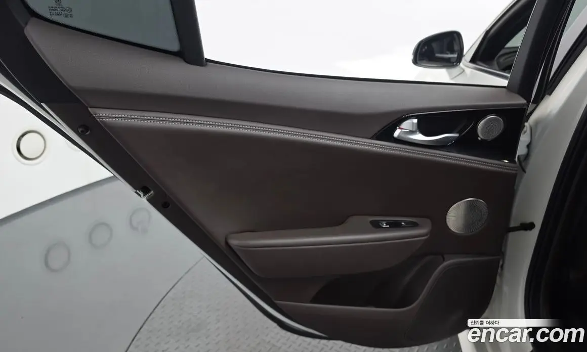 Kia Stinger 2017 2.0 автомат (гидро), фото 15