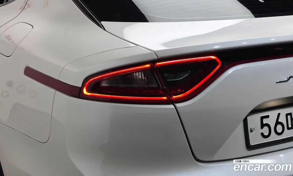 Kia Stinger 2017 2.0 автомат (гидро), фото 9