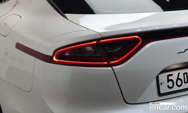 Kia Stinger 2017 2.0 автомат (гидро), миниатюра 9