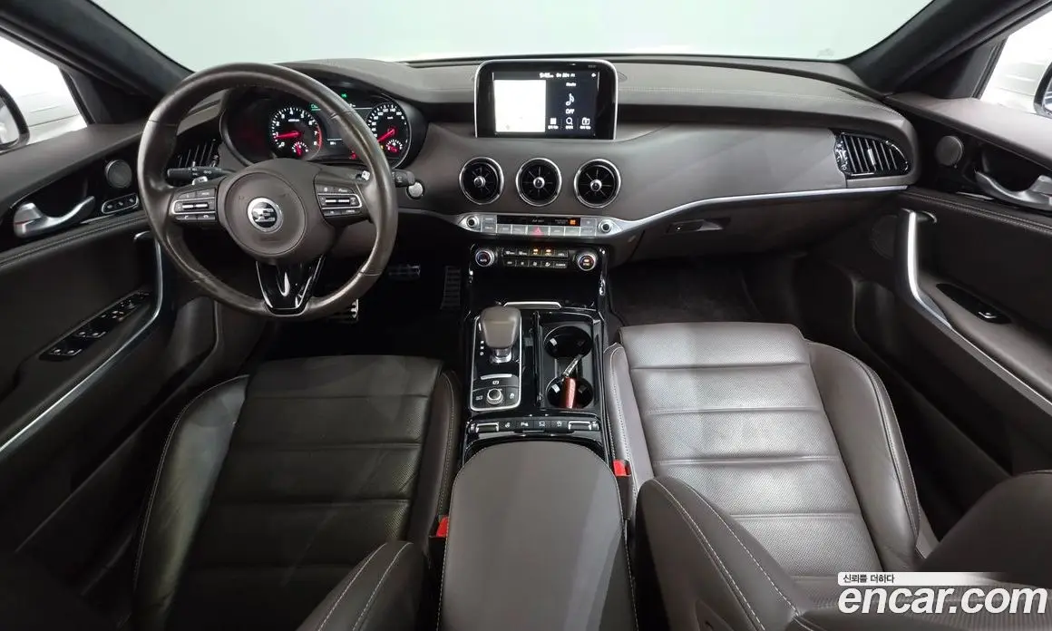 Kia Stinger 2017 2.0 автомат (гидро), фото 10