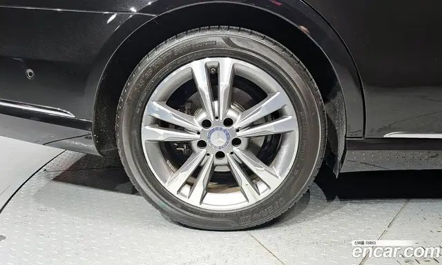 Mercedes-Benz E-Class 2016 2.1 автомат (гидро), миниатюра 5