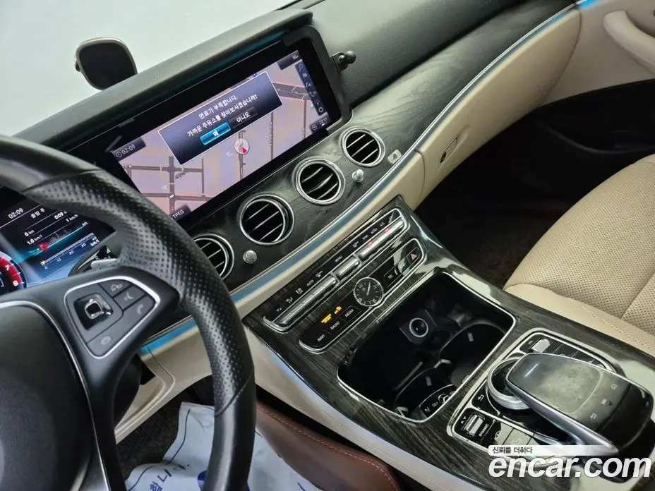 Mercedes-Benz E-Class 2017 2.0 автомат (гидро), фото 10