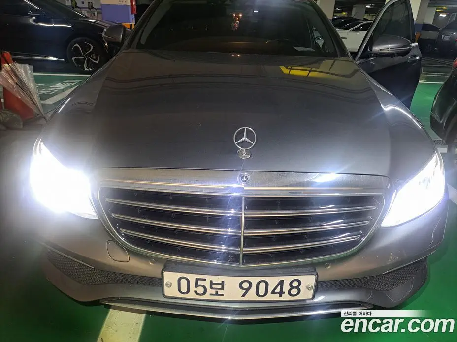 Mercedes-Benz E-Class 2018 2.0 автомат (гидро), фото 1 Mercedes-Benz E-Class 2018 2.0 автомат (гидро), фото 1