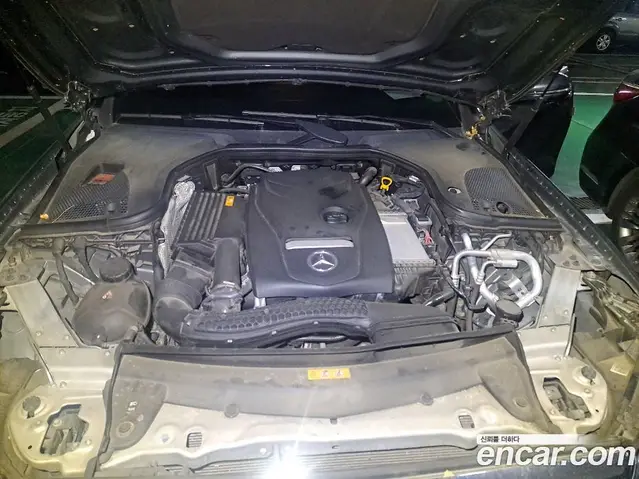 Mercedes-Benz E-Class 2018 2.0 автомат (гидро), миниатюра 11 Mercedes-Benz E-Class 2018 2.0 автомат (гидро), миниатюра 11