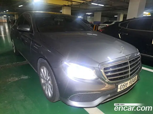 Mercedes-Benz E-Class 2018 2.0 автомат (гидро), миниатюра 9 Mercedes-Benz E-Class 2018 2.0 автомат (гидро), миниатюра 9