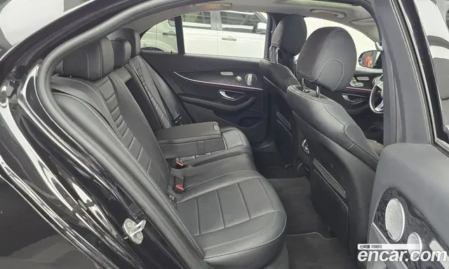 Mercedes-Benz E-Class 2018 2.0 автомат (гидро), миниатюра 11