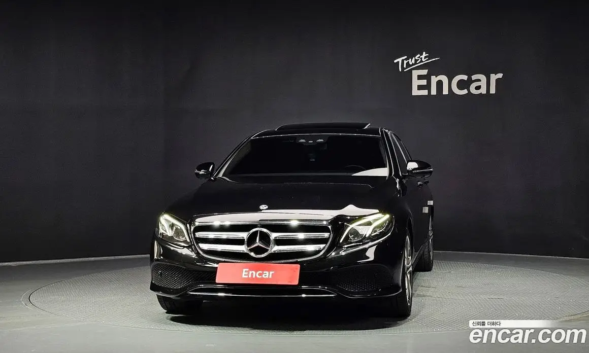 Mercedes-Benz E-Class 2018 2.0 автомат (гидро), фото 3