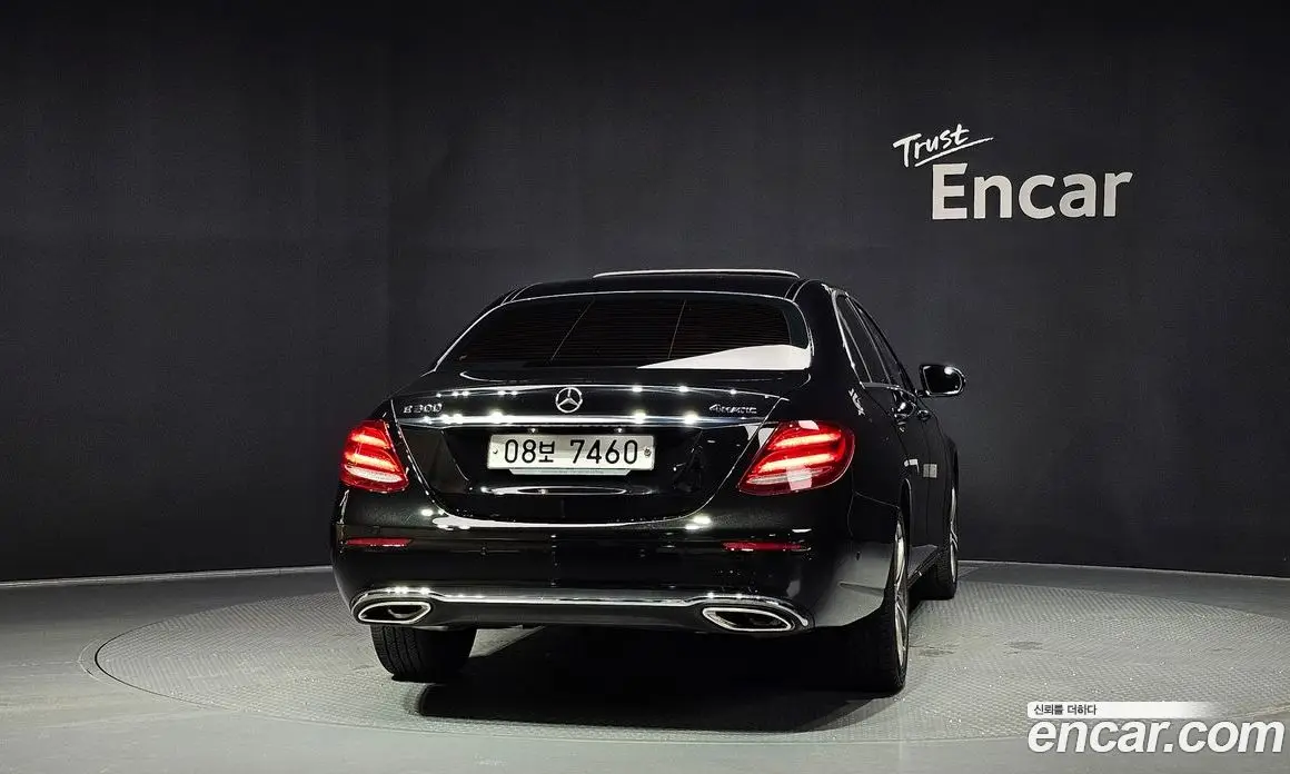 Mercedes-Benz E-Class 2018 2.0 автомат (гидро), фото 4