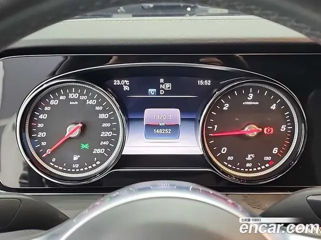 Mercedes-Benz E-Class 2018 1.9 автомат (гидро), миниатюра 8