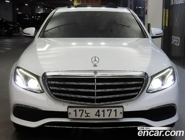 Mercedes-Benz E-Class 2018 1.9 автомат (гидро), миниатюра 2
