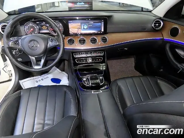 Mercedes-Benz E-Class 2018 1.9 автомат (гидро), миниатюра 10