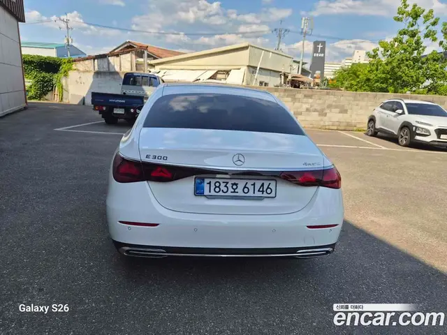 Mercedes-Benz E-Class 2026 2.0 автомат (гидро), миниатюра 2