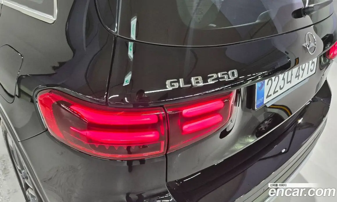 Mercedes-Benz GLB-Class 2025 2.0 автомат (гидро), фото 13