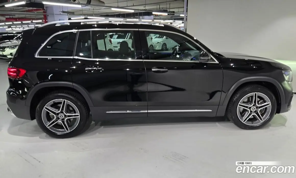 Mercedes-Benz GLB-Class 2025 2.0 автомат (гидро), фото 9
