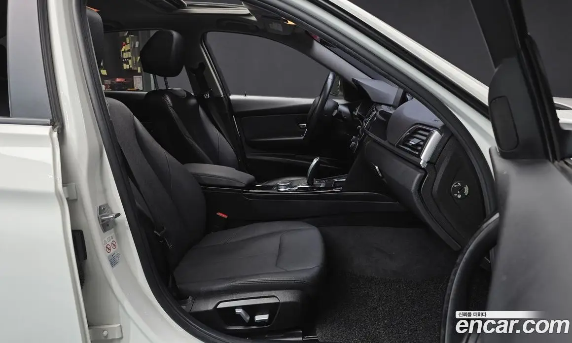 BMW 3 серия 2018 2.0 автомат (гидро), фото 11