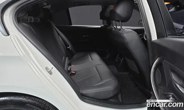 BMW 3 серия 2018 2.0 автомат (гидро), миниатюра 12