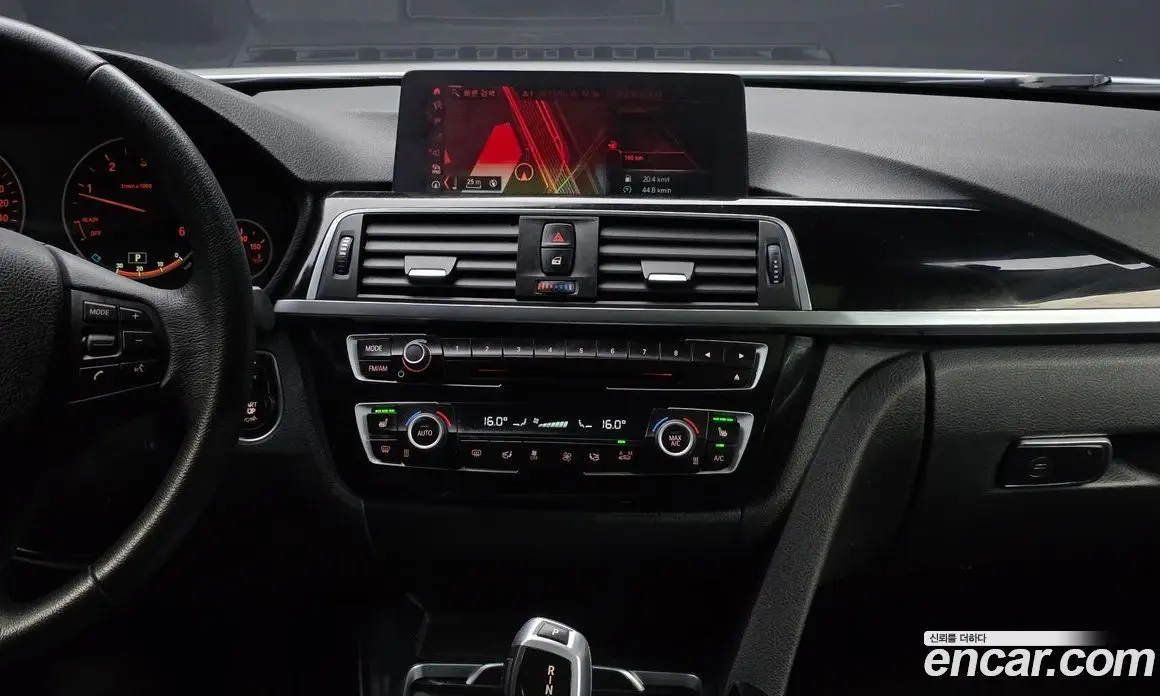 BMW 3 серия 2018 2.0 автомат (гидро), фото 14