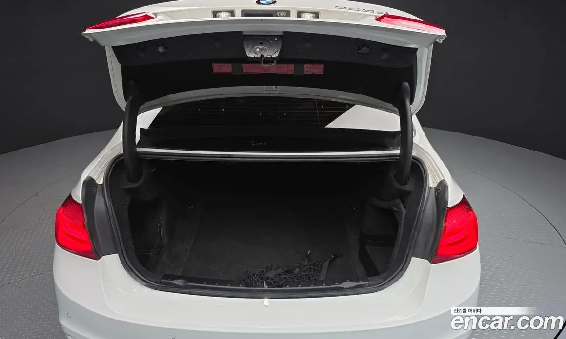 BMW 3 серия 2018 2.0 автомат (гидро), фото 20