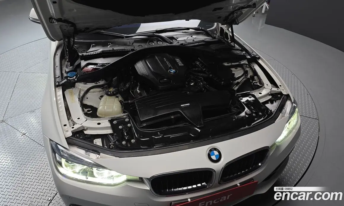 BMW 3 серия 2018 2.0 автомат (гидро), фото 6