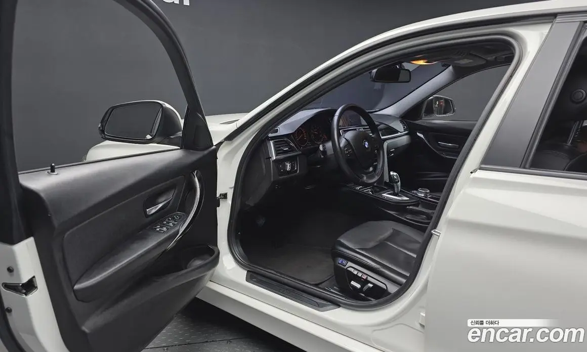 BMW 3 серия 2018 2.0 автомат (гидро), фото 10