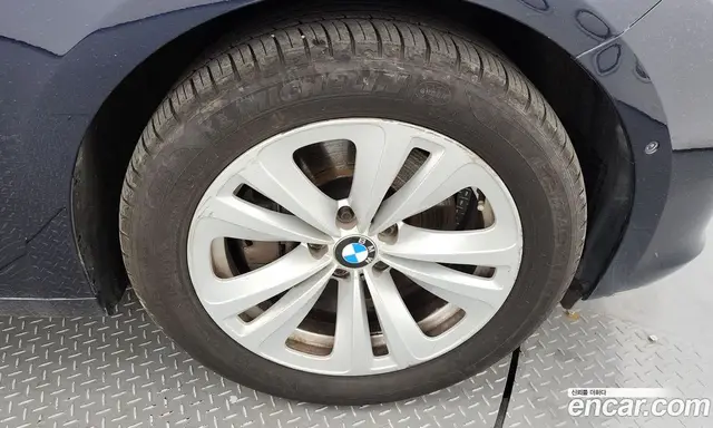 BMW 5 серия 2010 3.0 автомат (гидро), миниатюра 5