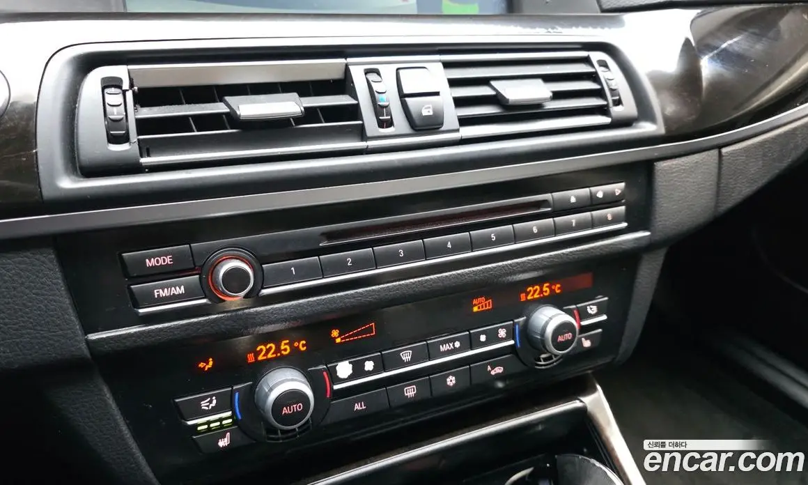 BMW 5 серия 2011 2.0 автомат (гидро), фото 16