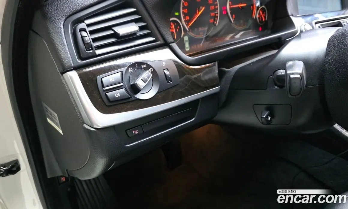 BMW 5 серия 2011 2.0 автомат (гидро), фото 19