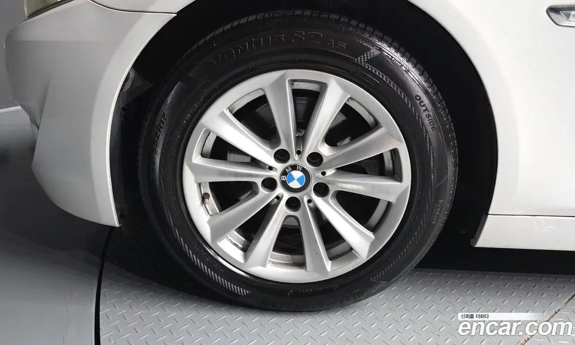 BMW 5 серия 2011 2.0 автомат (гидро), фото 5