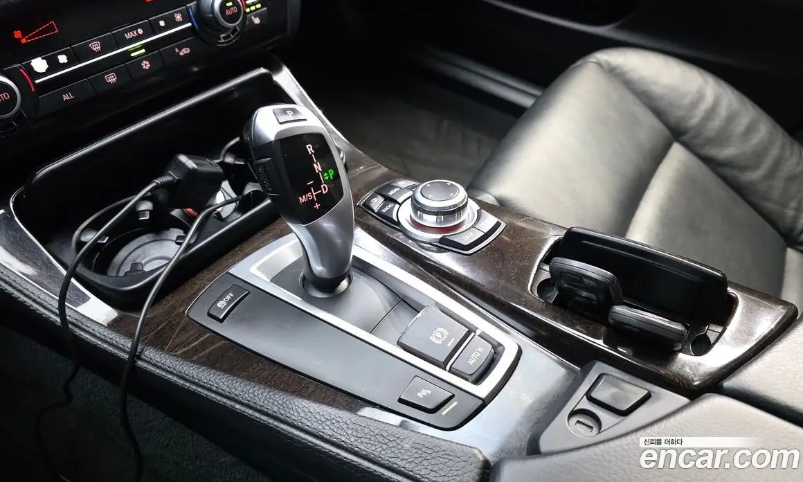 BMW 5 серия 2011 2.0 автомат (гидро), фото 9