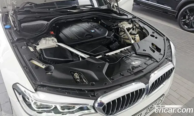 BMW 5 серия 2018 2.0 автомат (гидро), миниатюра 6