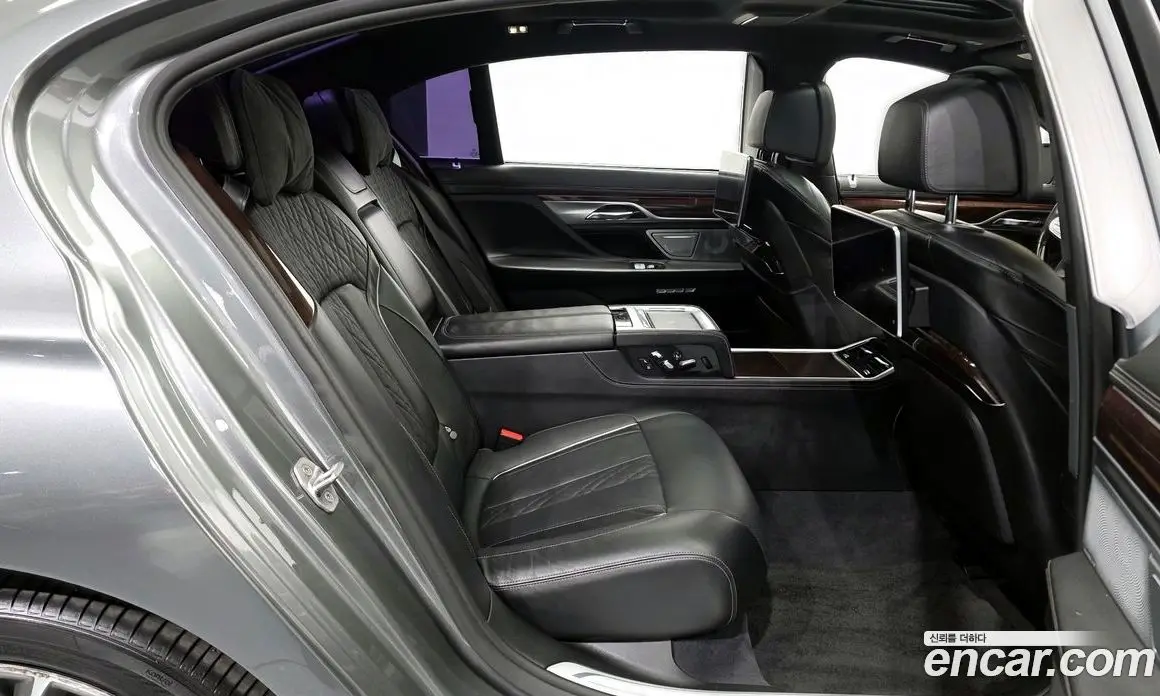 BMW 7 серия 2015 4.4 автомат (гидро), фото 12