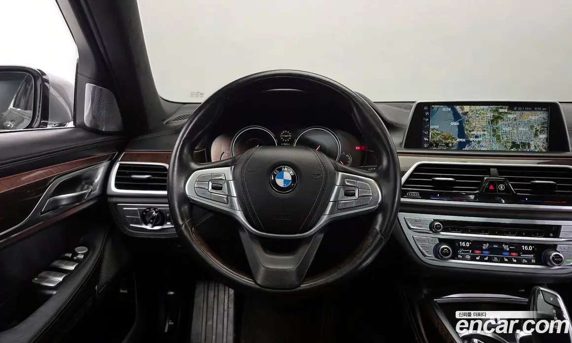 BMW 7 серия 2015 4.4 автомат (гидро), фото 13