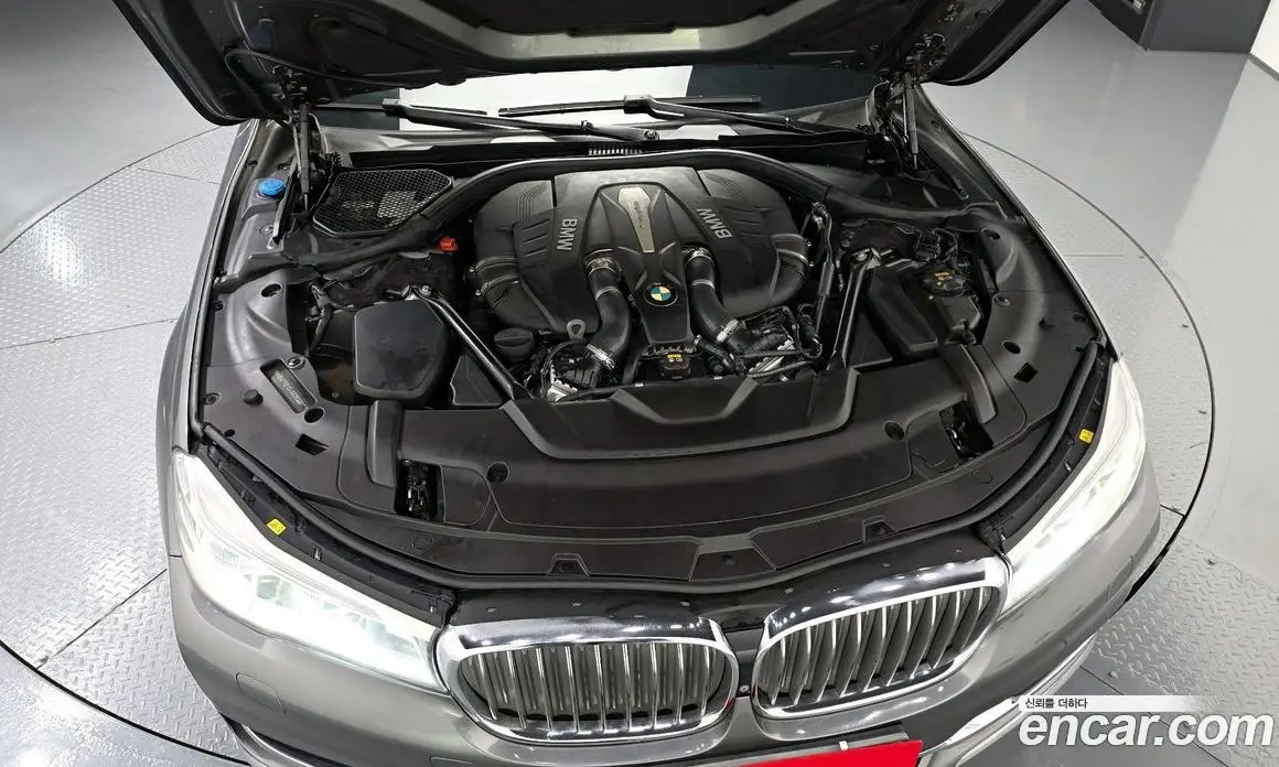 BMW 7 серия 2015 4.4 автомат (гидро), фото 6